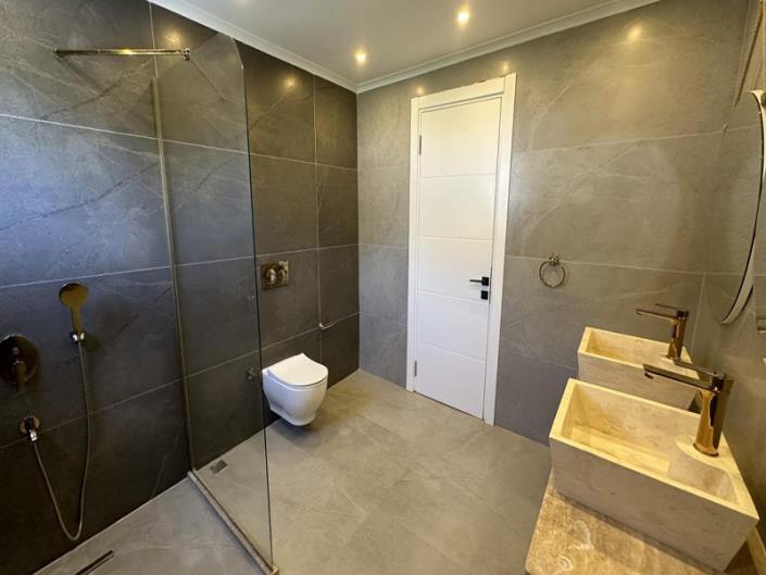 Image No.22-5 Bed Villa for sale