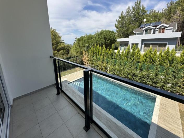 Image No.8-5 Bed Villa for sale