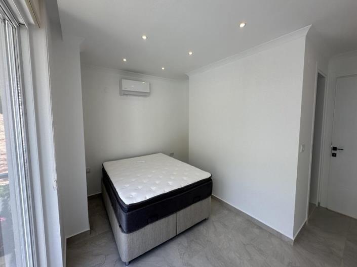 Image No.34-5 Bed Villa for sale