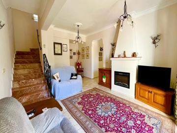 TC1987-lounge-with-fireplace