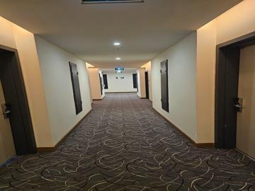 TC1989-corridor