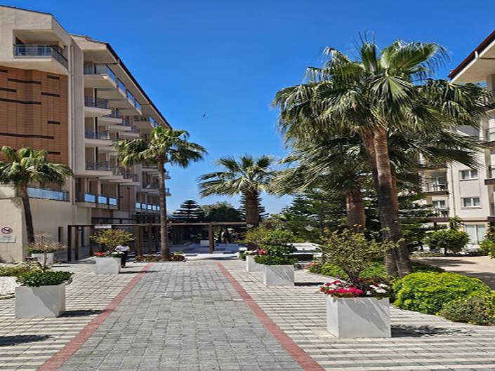 Image No.17-2 Bed Apartment for sale