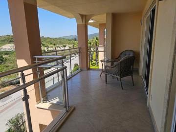 TC1990-large-balcony-with-views