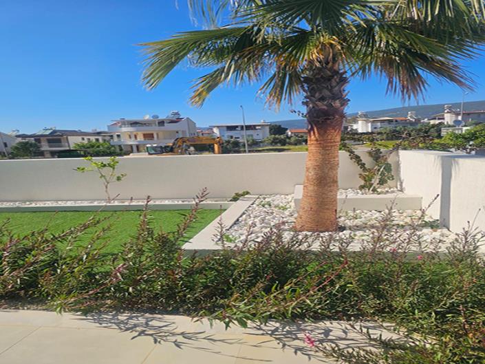 Image No.2-3 Bed Villa for sale