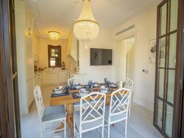 TC1998-dining-space