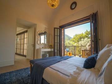 TC1998-Large-double-bedroom