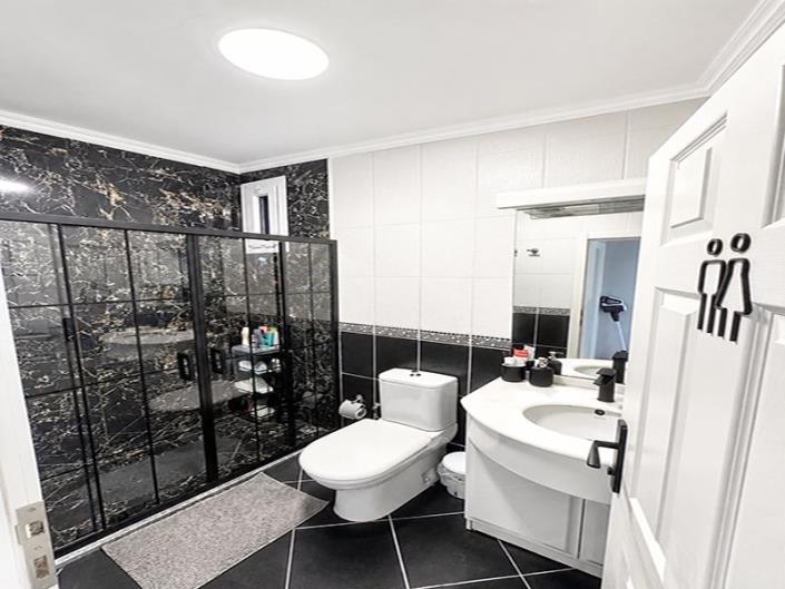 Image No.6-3 Bed Duplex for sale