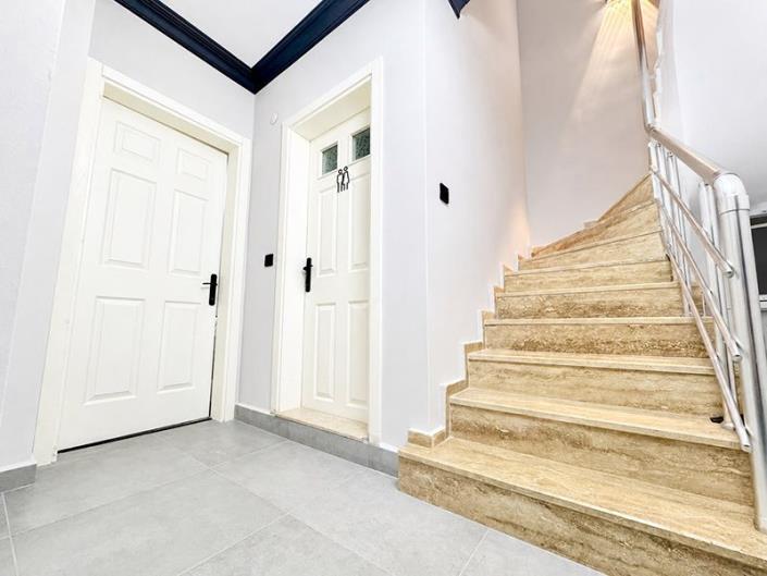 Image No.16-3 Bed Duplex for sale