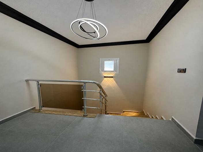 Image No.19-3 Bed Duplex for sale