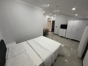 TC2000-bedroom-top-floor