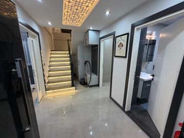 TC2000-entrance-hall