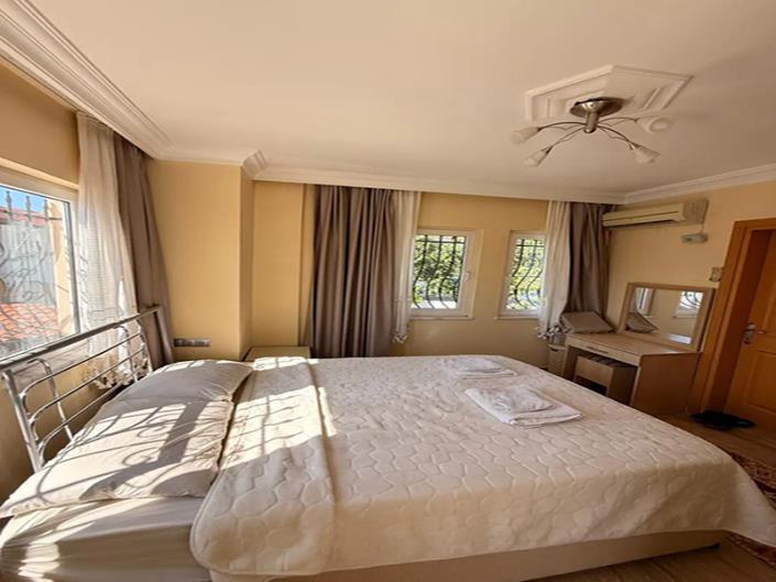 Image No.19-3 Bed Villa for sale