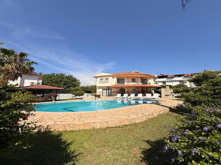 Image No.18-3 Bed Villa for sale