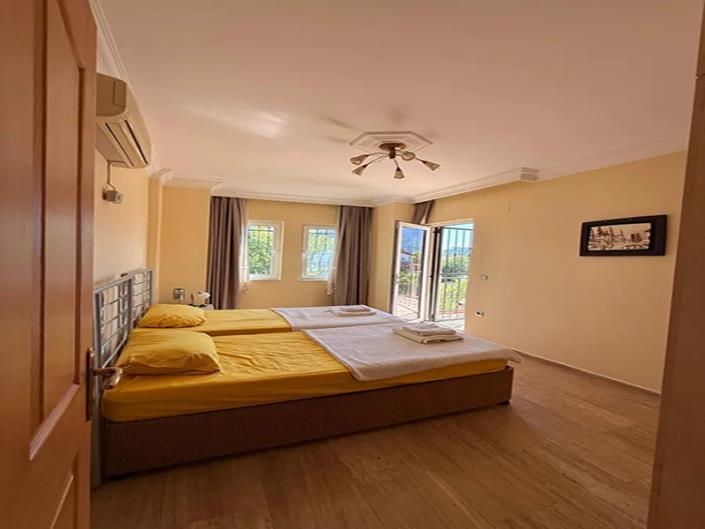 Image No.27-3 Bed Villa for sale