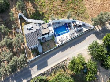 TC2005-ariel-view-of-villa