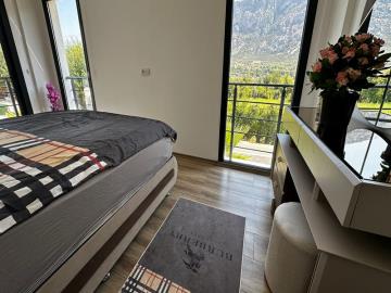 TC2005-double-bedroom