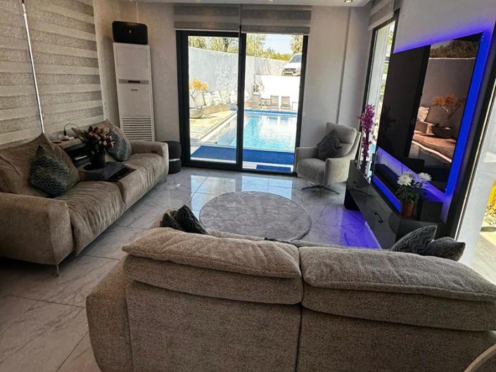 Image No.29-4 Bed Villa for sale