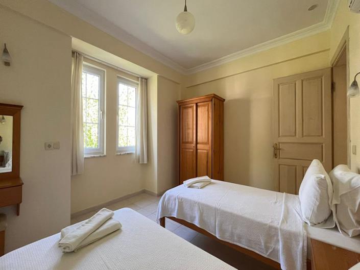 Image No.25-3 Bed Apartment for sale
