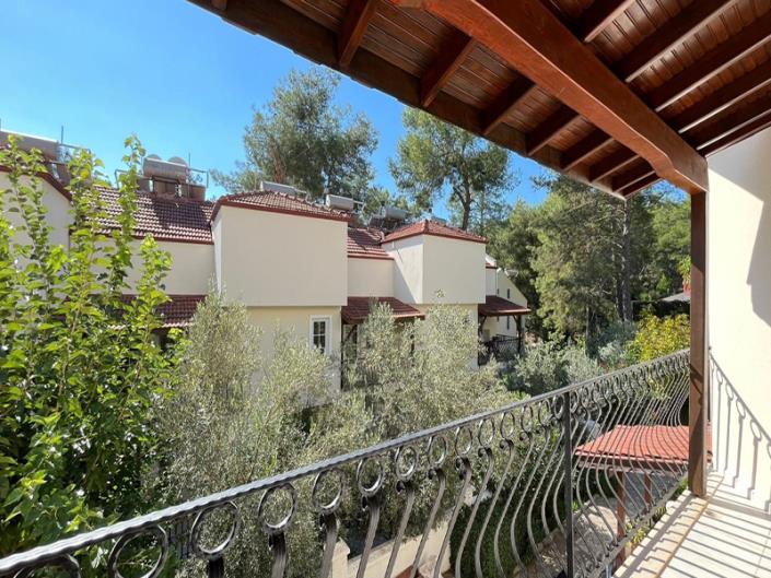 Image No.20-3 Bed Apartment for sale