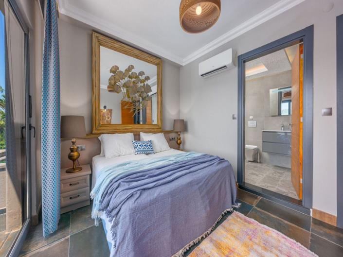 Image No.9-3 Bed Villa for sale