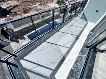 TC2014-balcony-off-bedroom