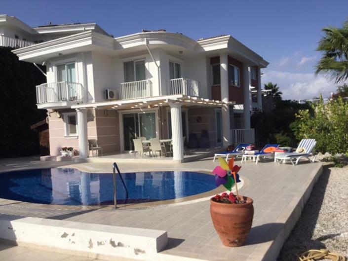 Image No.2-3 Bed Villa for sale
