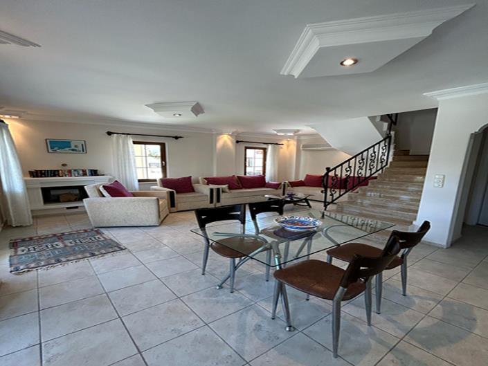 Image No.18-2 Bed Villa for sale