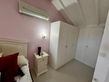 TC2022-double-bedroom