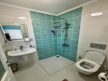 TC2022-en-suite-two