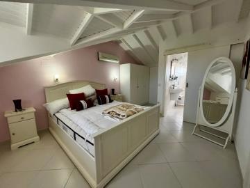 TC2022-large-double-bedroom