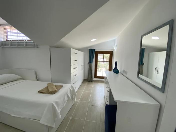 Image No.6-6 Bed Villa for sale