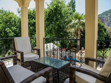 TC2023-covered-sitting-area-on-terrace