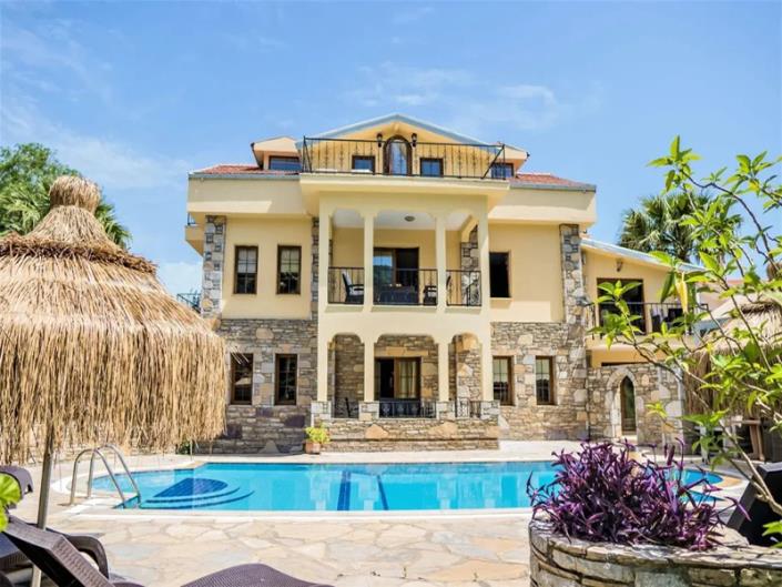 Image No.11-6 Bed Villa for sale