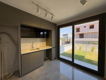 TC2024-fitted-kitchen