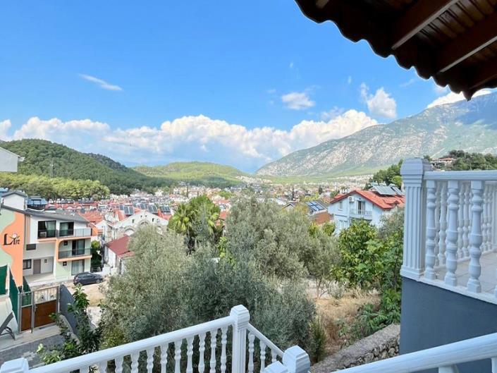 Image No.9-4 Bed Duplex for sale