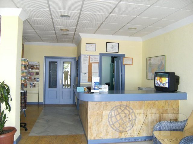 Image No.6-12 Bed Property for sale