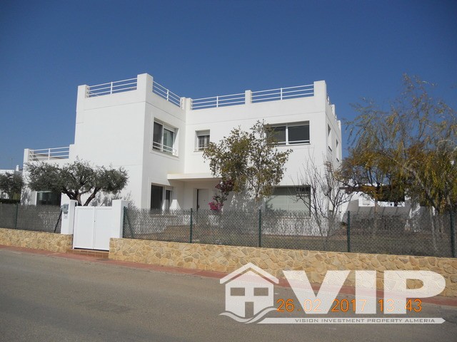 Image No.1-5 Bed Villa for sale
