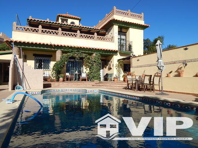 Image No.1-Villa de 6 chambres à vendre à Villaricos