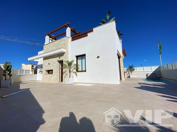 Image No.2-3 Bed Villa for sale