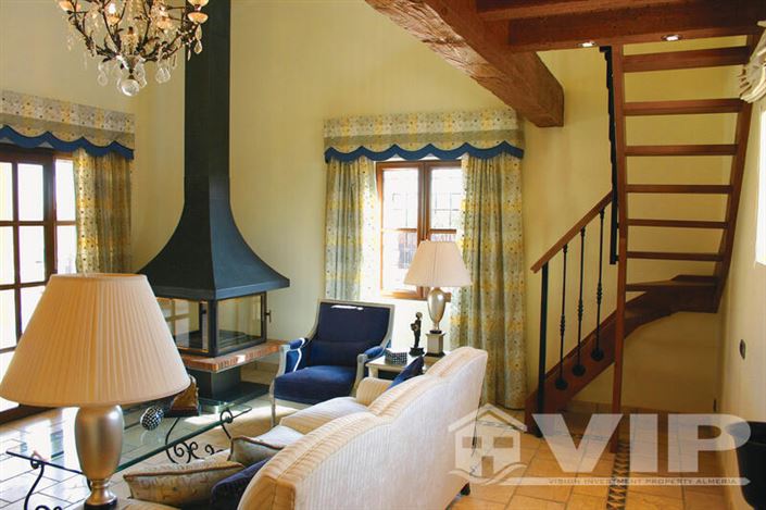 Image No.5-5 Bed Villa for sale