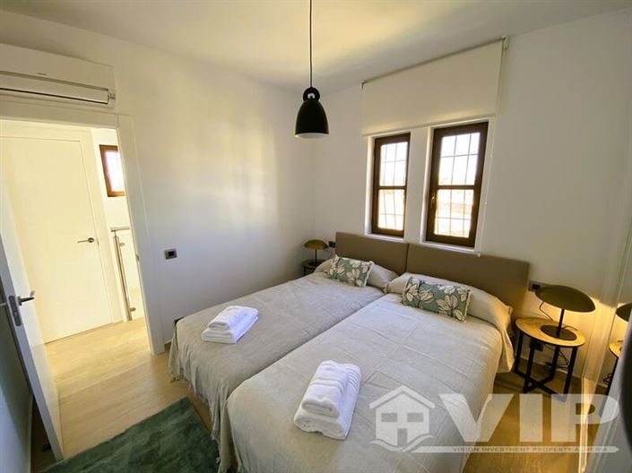 Image No.17-4 Bed Villa for sale