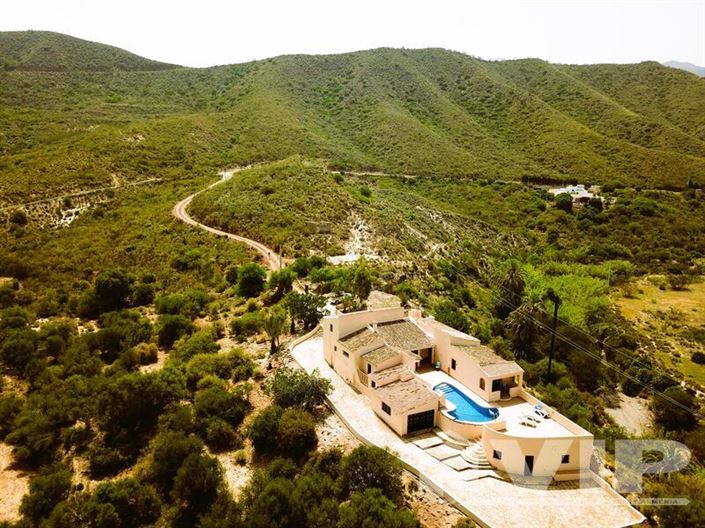 Image No.28-4 Bed Cortijo for sale