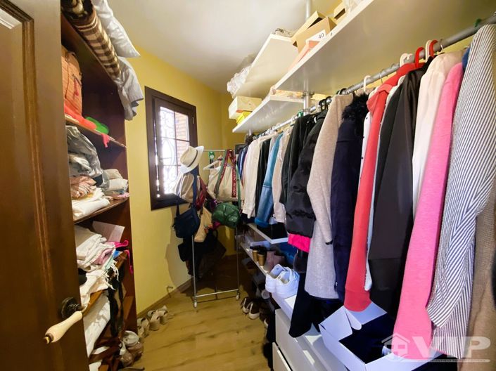 Image No.28-5 Bed Villa for sale