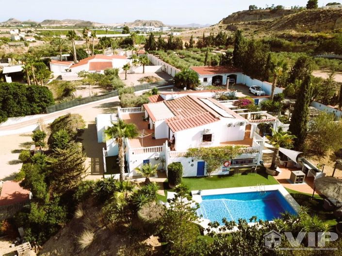 Image No.1-Villa de 6 chambres à vendre à Antas
