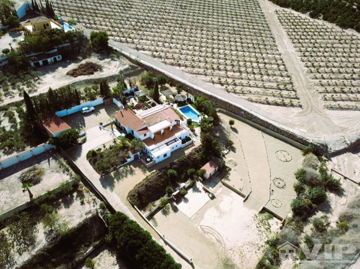 Image No.3-6 Bed Villa for sale