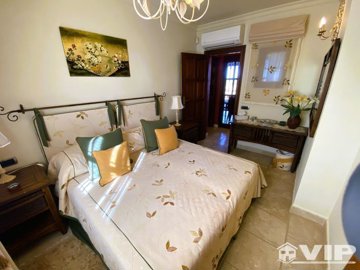 vip8169-desert-springs--11287821