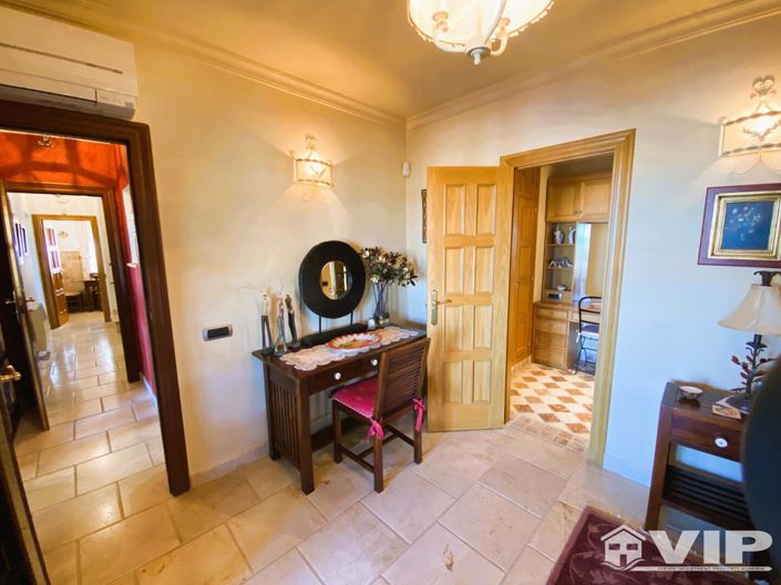 Image No.14-4 Bed Villa for sale