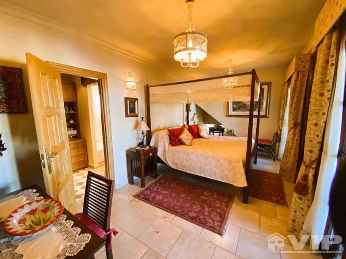 Image No.15-4 Bed Villa for sale