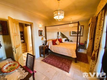 vip8169-desert-springs--75806025