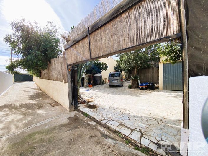 Image No.24-3 Bed Villa for sale